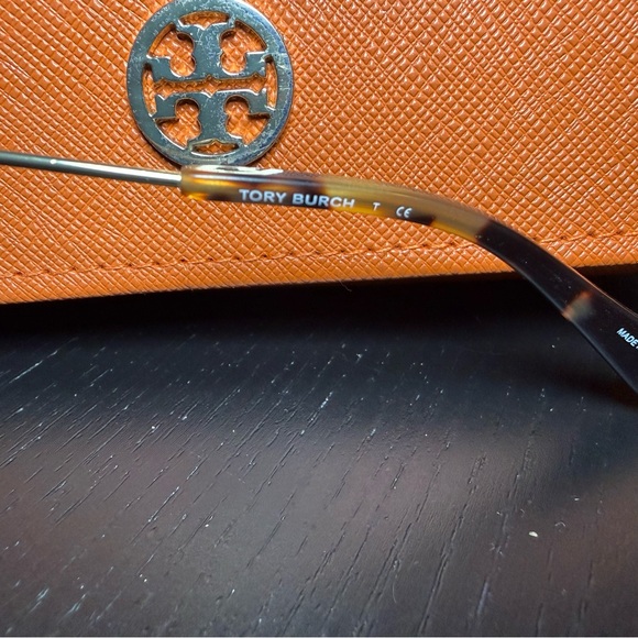 Tory Burch Sunglasses - TY6049 - Gold/ Tokyo Tortoise with Orange Case - Picture 6 of 11